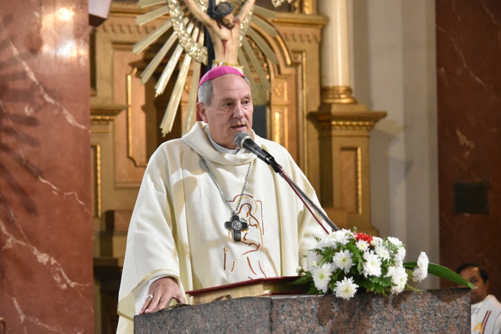 Celebración de los 25 años de ordenación episcopal de monseñor Jorge Lugones en Lomas de Zamora.