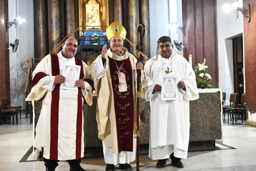 Ordenación de diáconos permanentes en la catedral de Lomas de Zamora